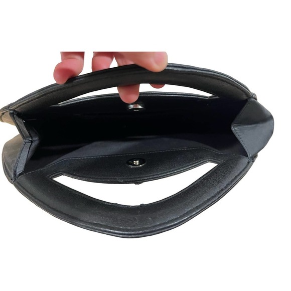 Women’s Black Embroidered MOD style Handbag‎ - Picture 6 of 8